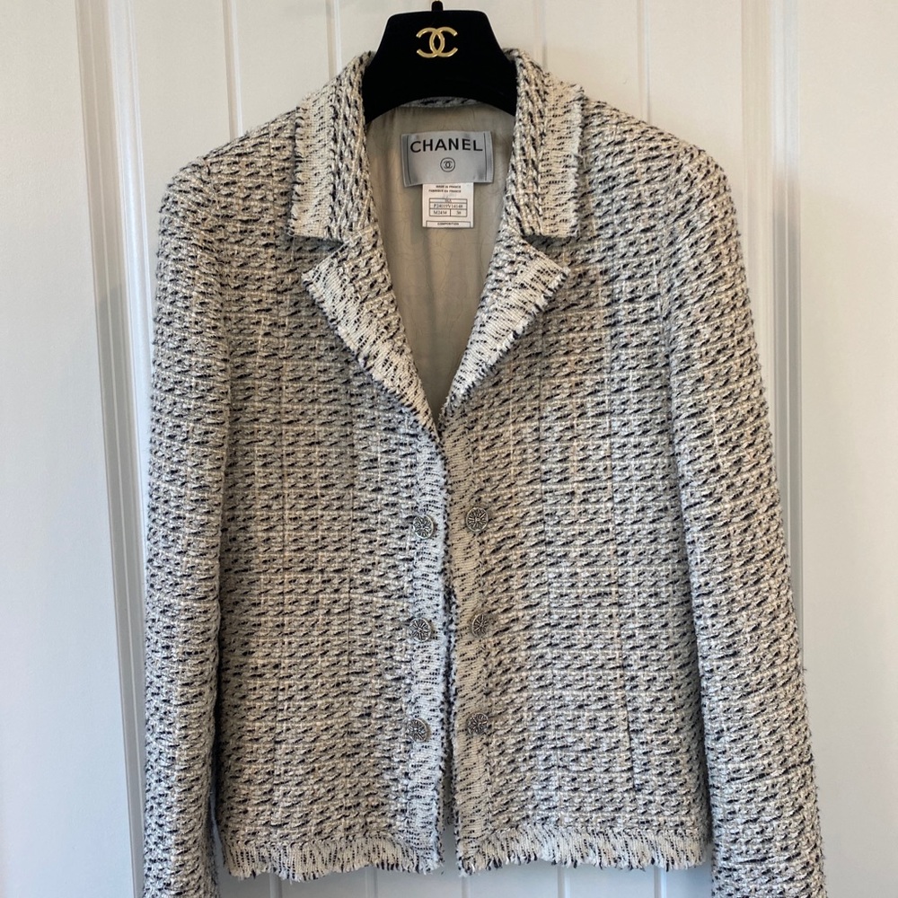 Chanel Beige Tweed Suit, excellent condition, size
